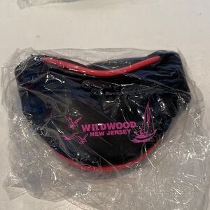 NIP & Vintage Black Wildwood NJ wrist Wallet